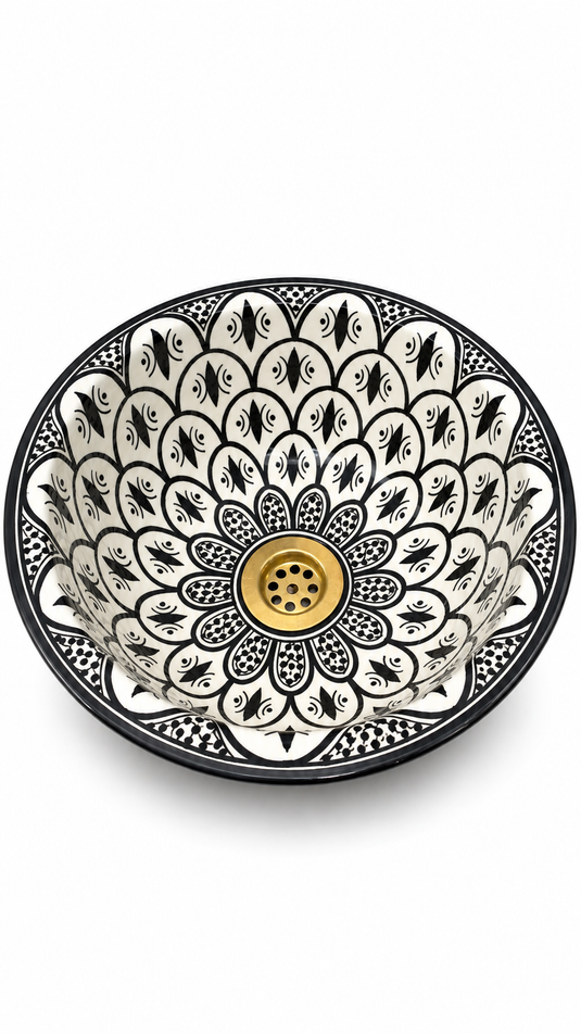 Lavabo de salle de bain marocain au design artisanal