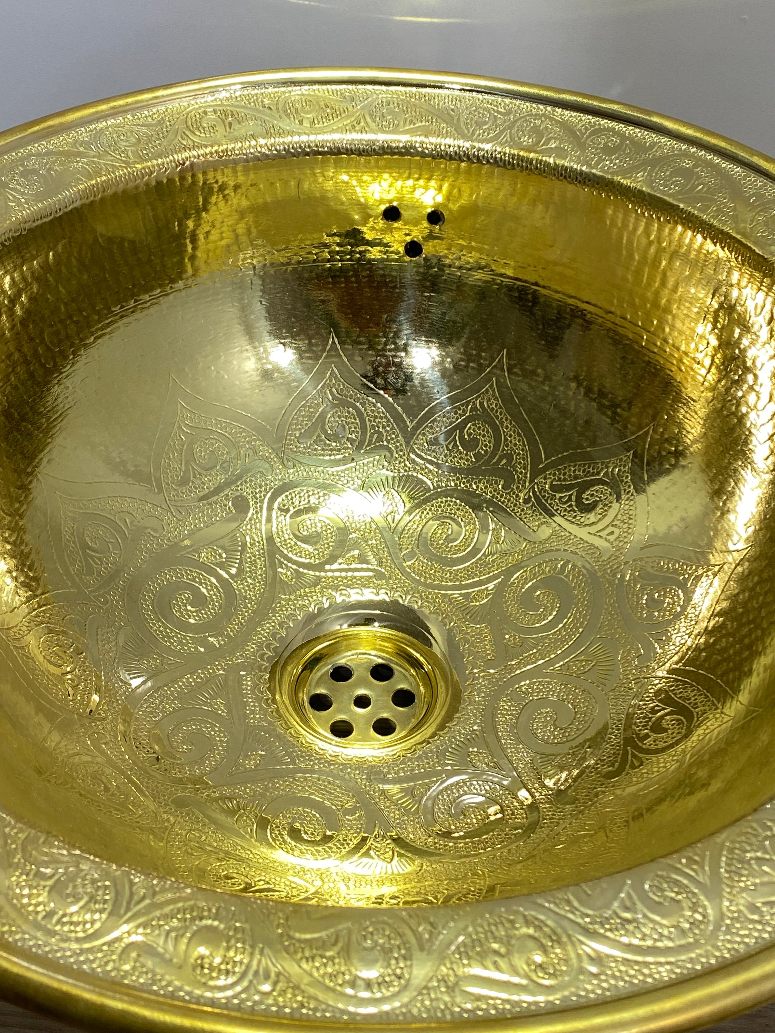 Lavabo vasque en cuivre martelé Lavabo vasque en cuivre martelé